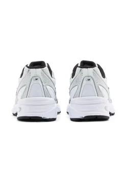 Herren Sneaker 740