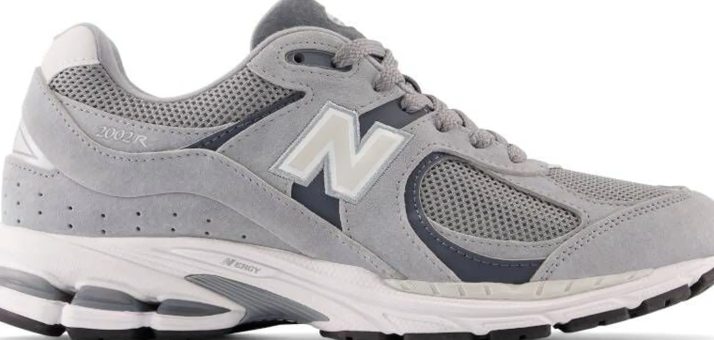 Herren Sneaker 2002R mit Leder