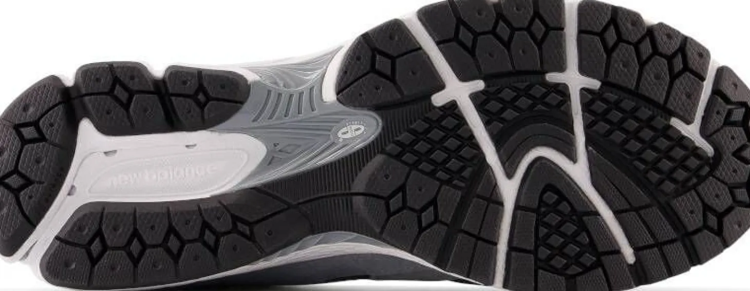 Herren Sneaker 2002R mit Leder